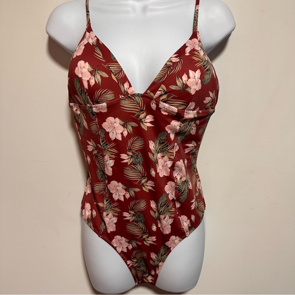 NWT Women’s Swimsuit